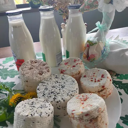 Izerska Zagroda Gospodarstwo agroturystyczne *